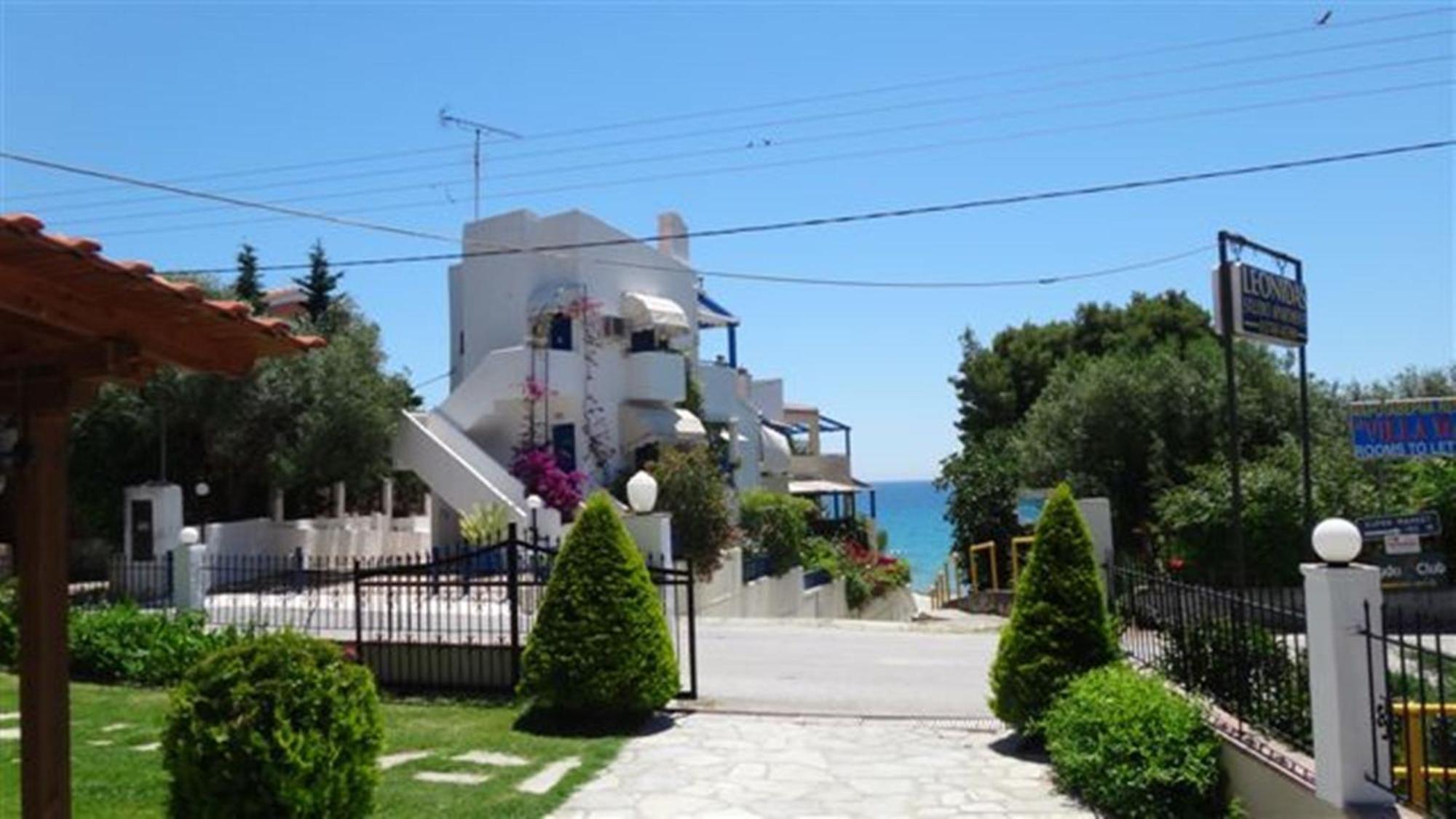 Leonidas Apartments And Suites Mola Kalyva Exterior foto